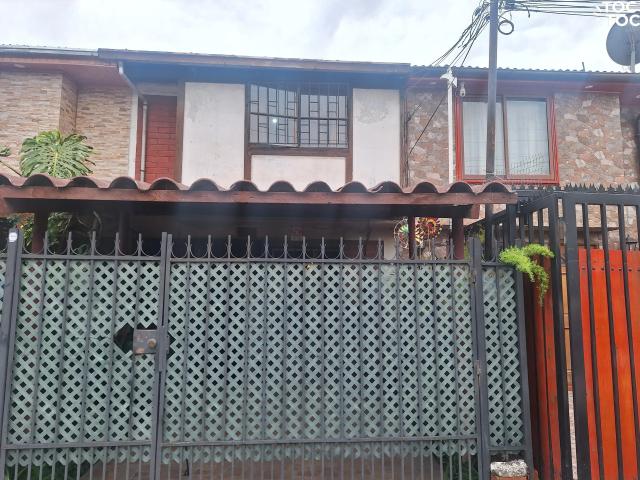 Casa en venta en La Granja, Metropolitana