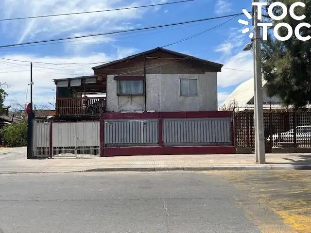 Casa en venta en La Granja, Metropolitana