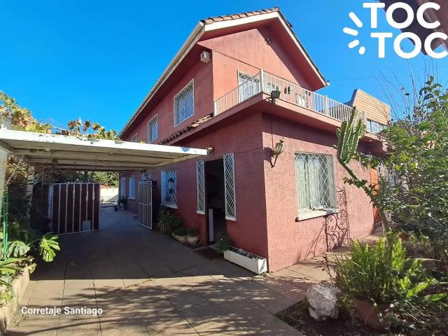 Casa en arriendo en La Reina, Metropolitana