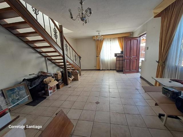 Casa en arriendo en La Reina, Metropolitana