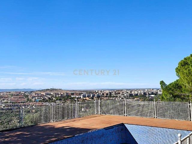 Casa en venta en Vistahermosa, Cáceres