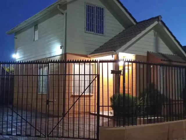 Casa en arriendo en Lo Vargas, Metropolitana