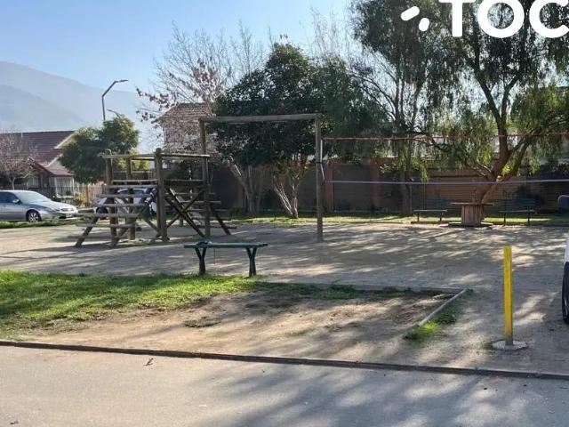 Casa en arriendo en Lo Vargas, Metropolitana