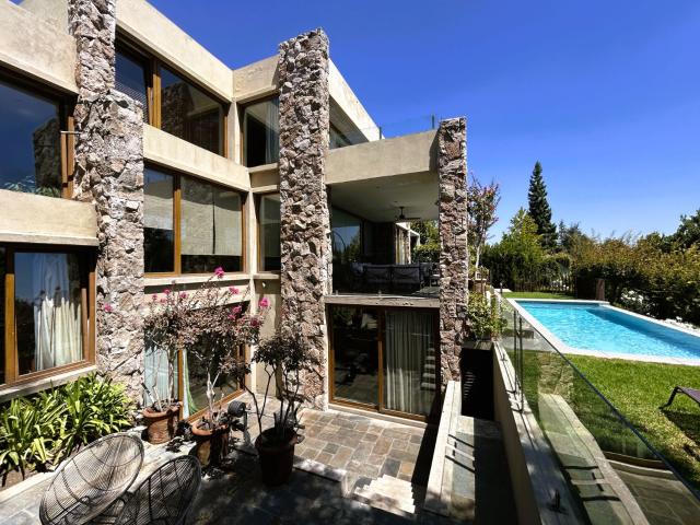 Casa en arriendo en Las Condes, Metropolitana