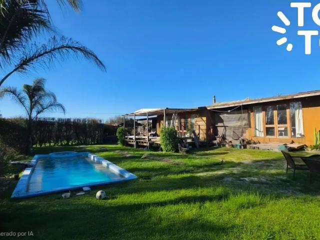 Casa en arriendo en Cajón de Lebu, Limache
