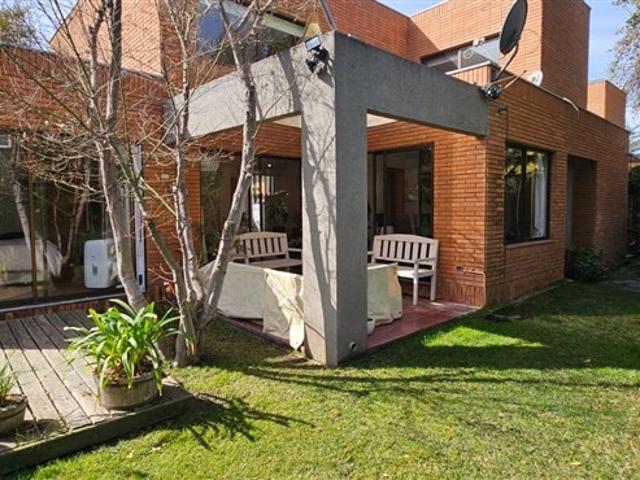 Casa en arriendo en La Dehesa, Lo Barnechea