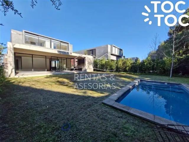 Casa en arriendo en El Rodeo, Metropolitana
