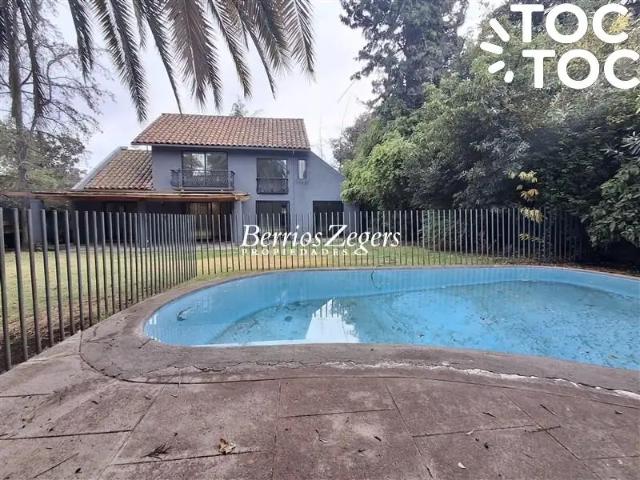 Casa en arriendo en El Rodeo, Metropolitana