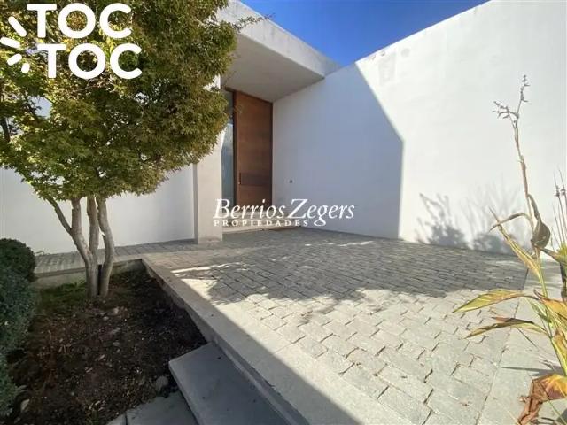 Casa en arriendo en El Rodeo, Metropolitana