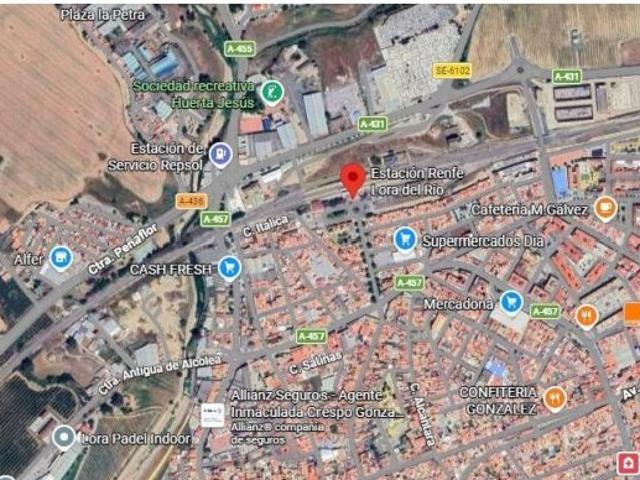 Casa en venta en Lora Del Río, Andalucía