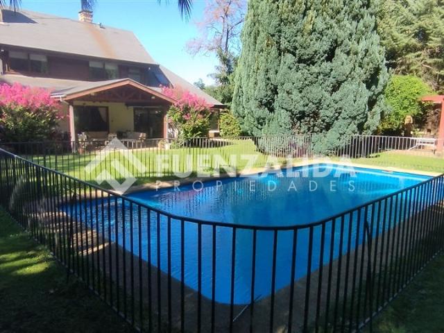 Casa en venta en San Raimundo, Los Ángeles