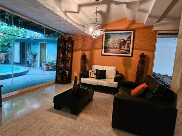 Casa en venta en Manongo, Valencia