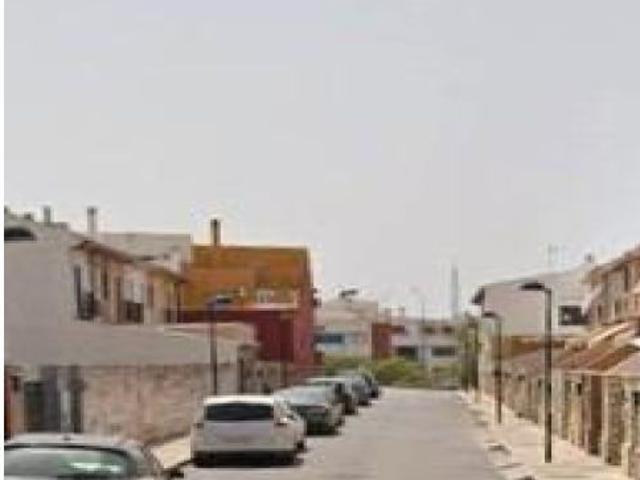 Casa en venta en Zona 1 (el Valle y Dehesa de la Villa), Lucena