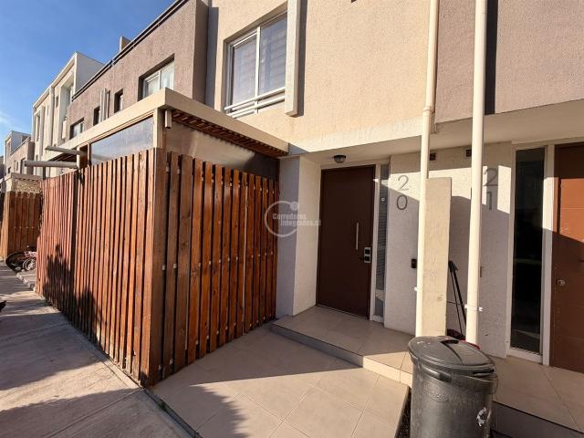 Casa en arriendo en Maipu, Metropolitana