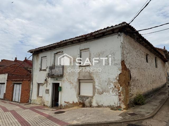 Chalet en venta en Montejos del Camino, Valverde De La Virgen