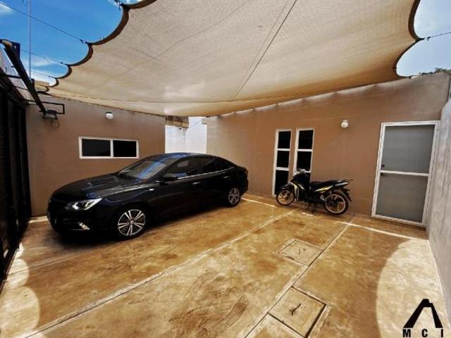 CASA EN MOTUL