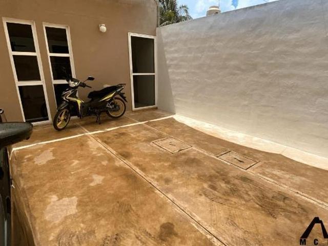 CASA EN MOTUL