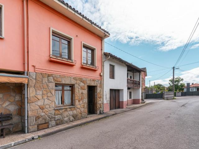 Casa en venta en Nava, Pumarín