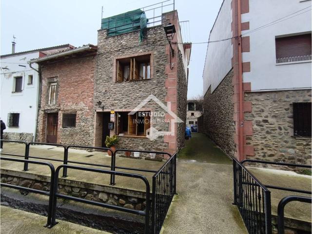Casa en venta en Zorraquín, La Rioja