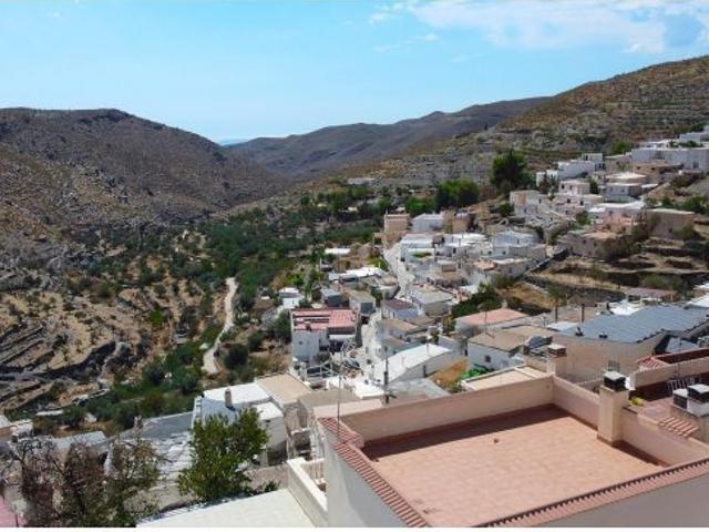 Casa en venta en Olula de Castro, Almería
