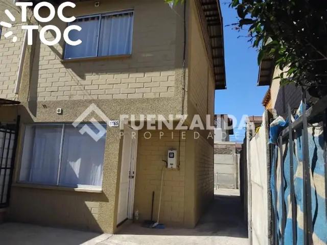 Casa en arriendo en Padre Hurtado, Metropolitana