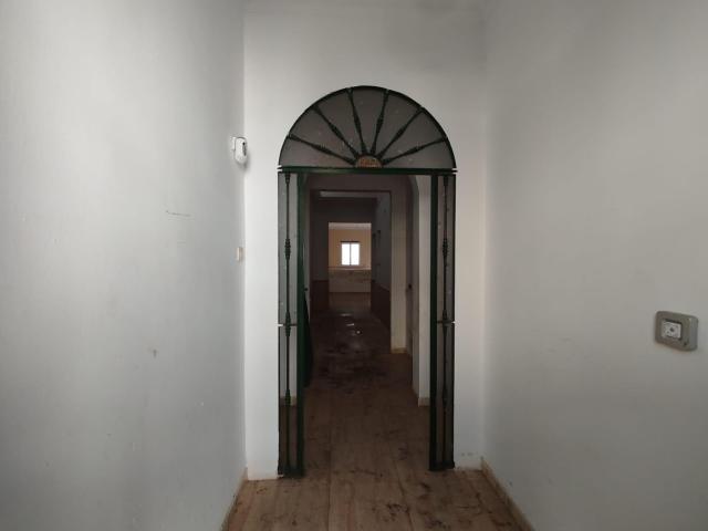 Casa en venta en Paradas, Andalucía