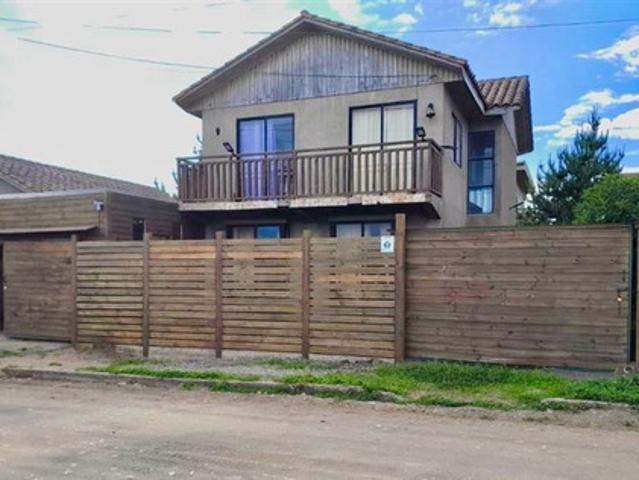 Casa en venta en Pelluhue, Maule