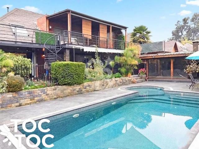 Casa en arriendo en Peñalolen, Metropolitana