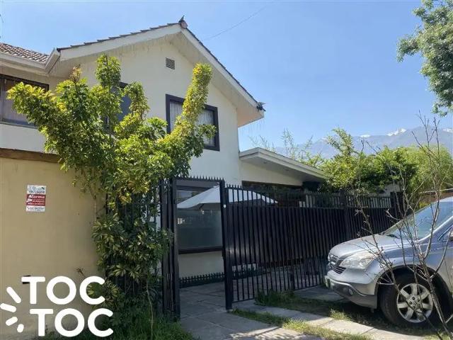 Casa en arriendo en Peñalolen, Metropolitana