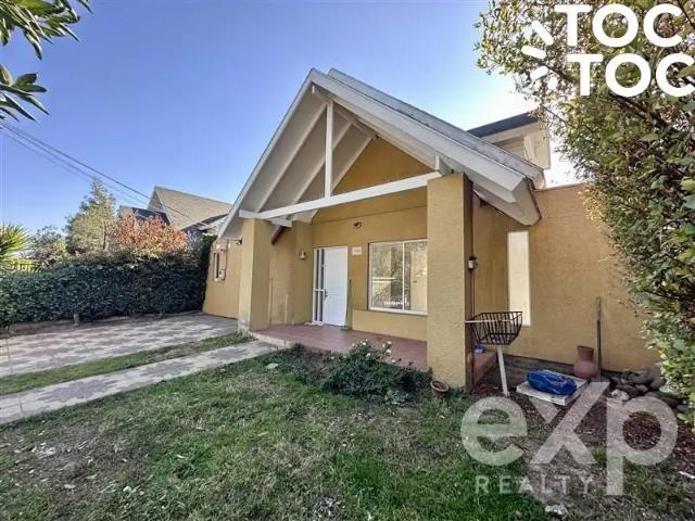 Casa en arriendo en Peñalolen, Metropolitana