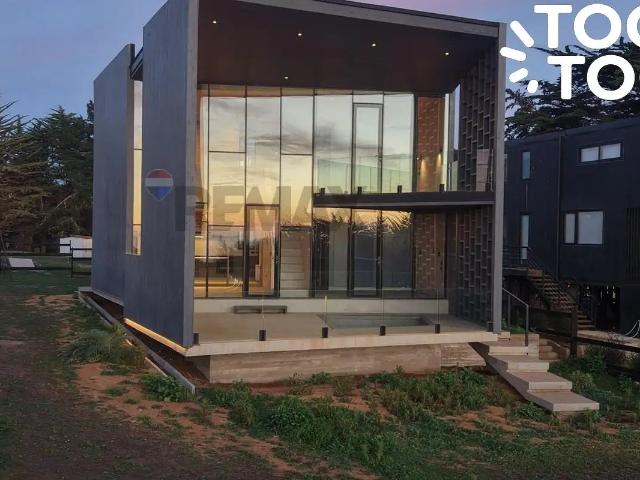 Casa en arriendo en Pichilemu, Libertador General Bernardo O'higgins