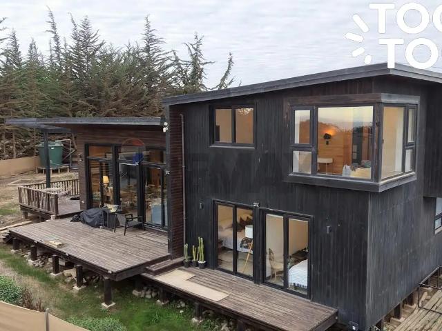Casa en arriendo en Pichilemu, Libertador General Bernardo O'higgins