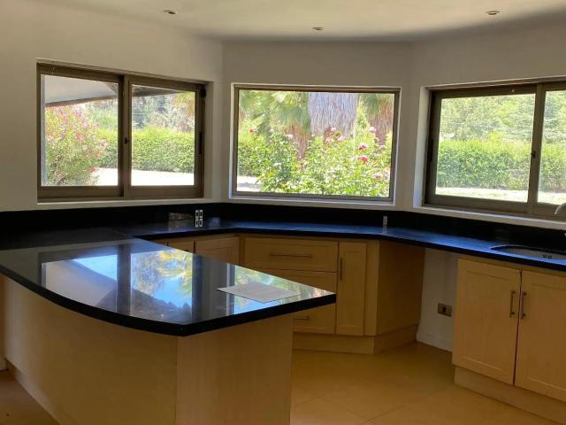 Casa en arriendo en Pirque, Metropolitana
