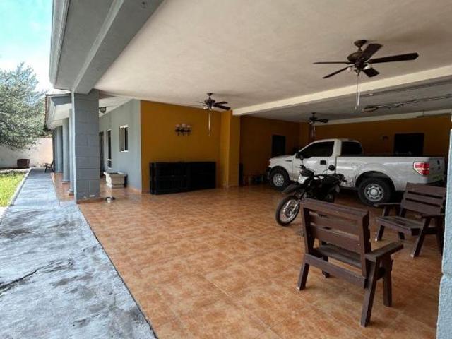 CASA EN PORTAL DEL NORTE ZUAZUA