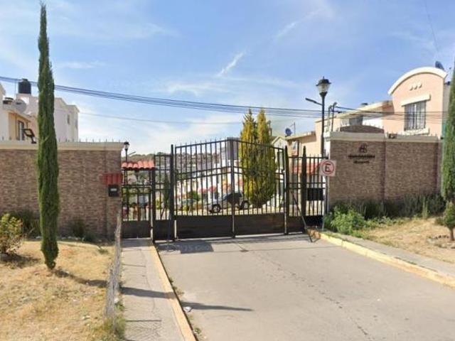 CASA EN PRIVADA BAJAURI 49, URBI VILLA DEL REY, HUEHUETOCA. AH