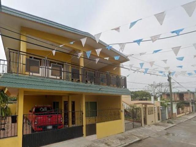 CASA EN PROLONGACIÓN POZA RICA EN VENTA HIPOTECARIA