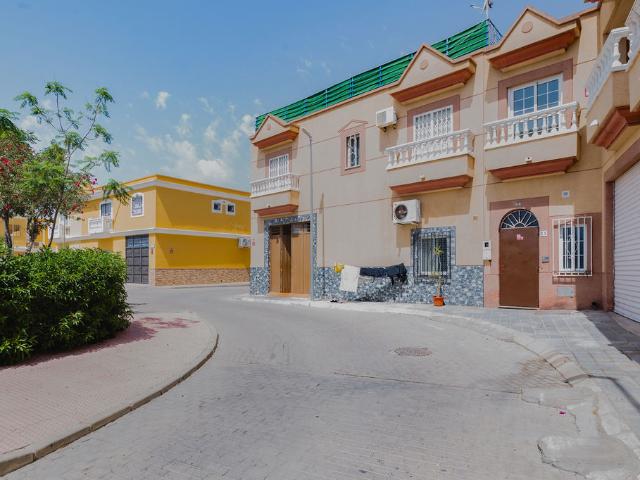 Casa en venta en Níjar, Andalucía