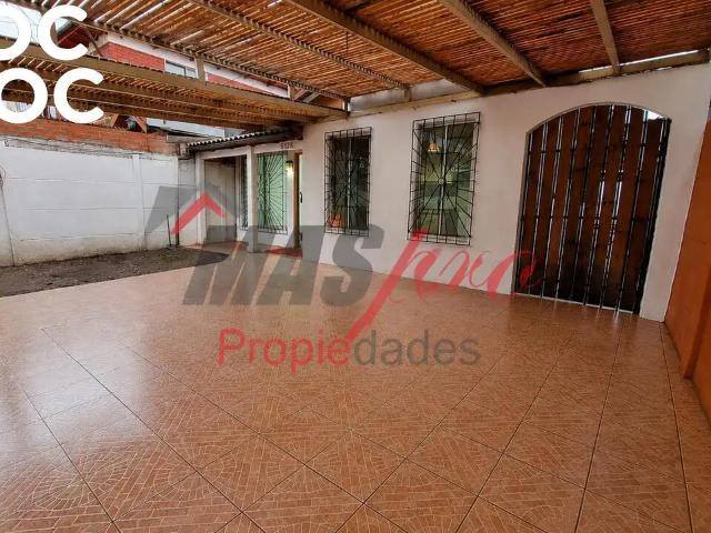 Casa en arriendo en Quinta Normal, Metropolitana