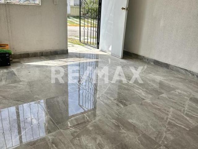 CASA EN RENTA 4