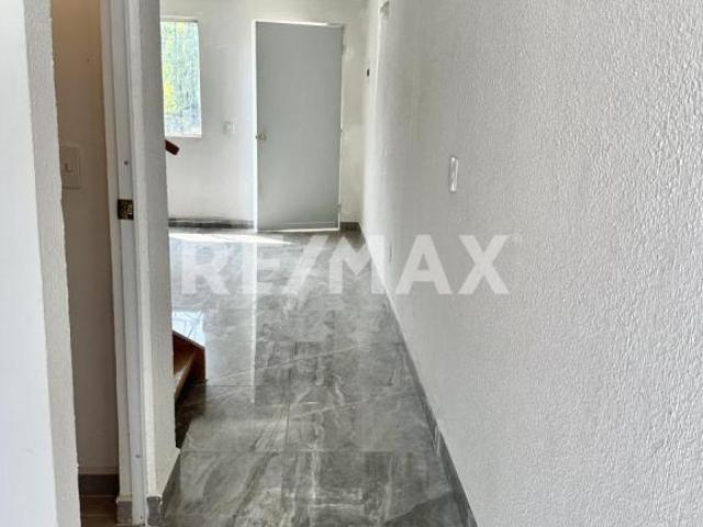 CASA EN RENTA 4
