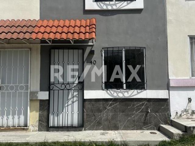 CASA EN RENTA 4