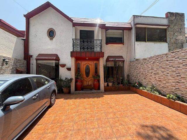 Casa en renta en Tlalnepantla De Baz, Estado de México