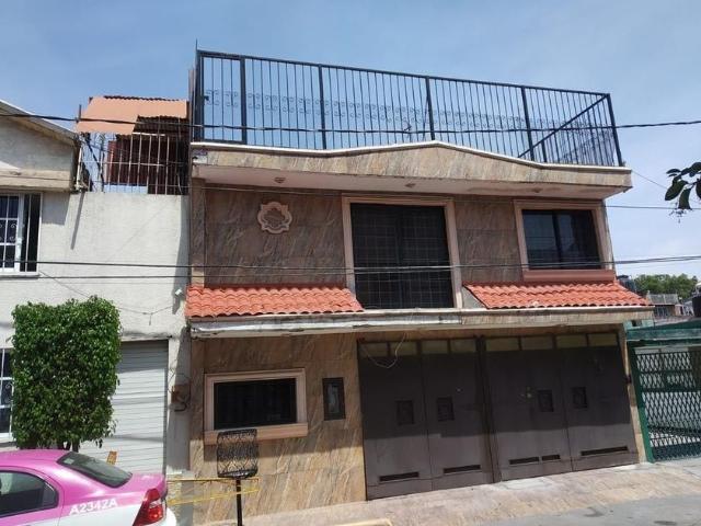 Casa en renta en Tlalnepantla De Baz, Estado de México