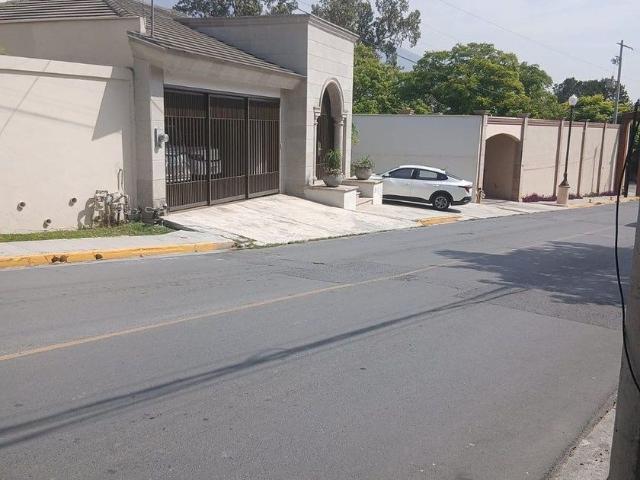 Casa en renta en Jardines Coloniales 1 sector, San Pedro Garza García
