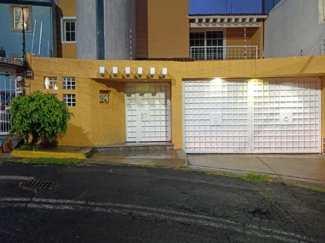Casa en renta en Tlalnepantla De Baz, Estado de México