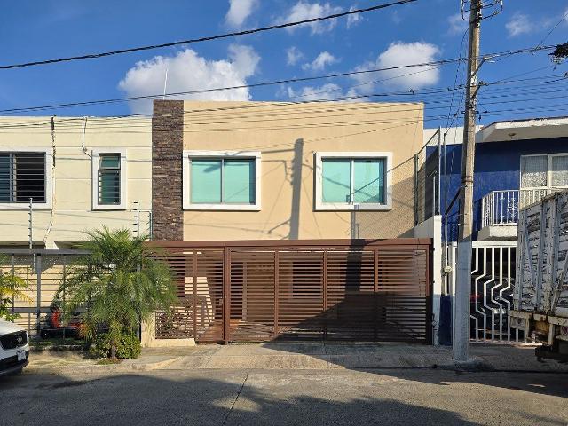 Casa en renta en Jardines del Valle, Guadalajara