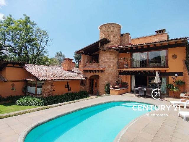Casa en renta en Valle De Bravo, Estado de México