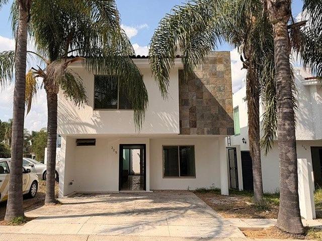 Casa en renta en Tlajomulco De Zúñiga, Jalisco