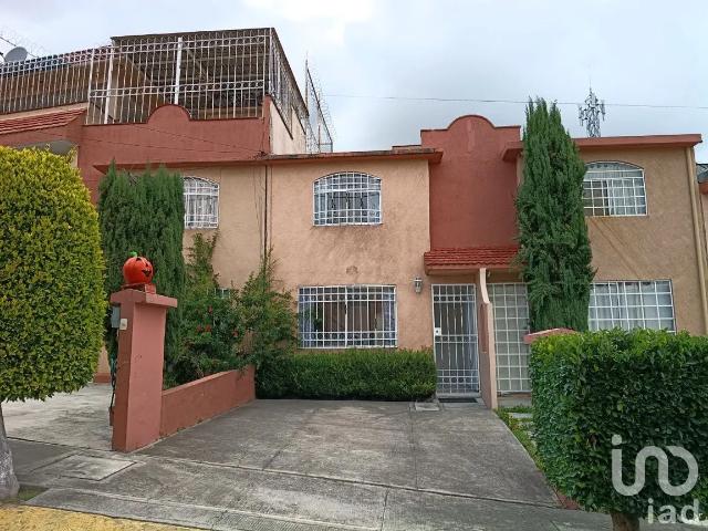 Casa en renta en Fuentes del Valle, Tultitlán