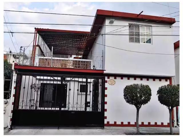 Casa en renta en Tlalnepantla De Baz, Estado de México